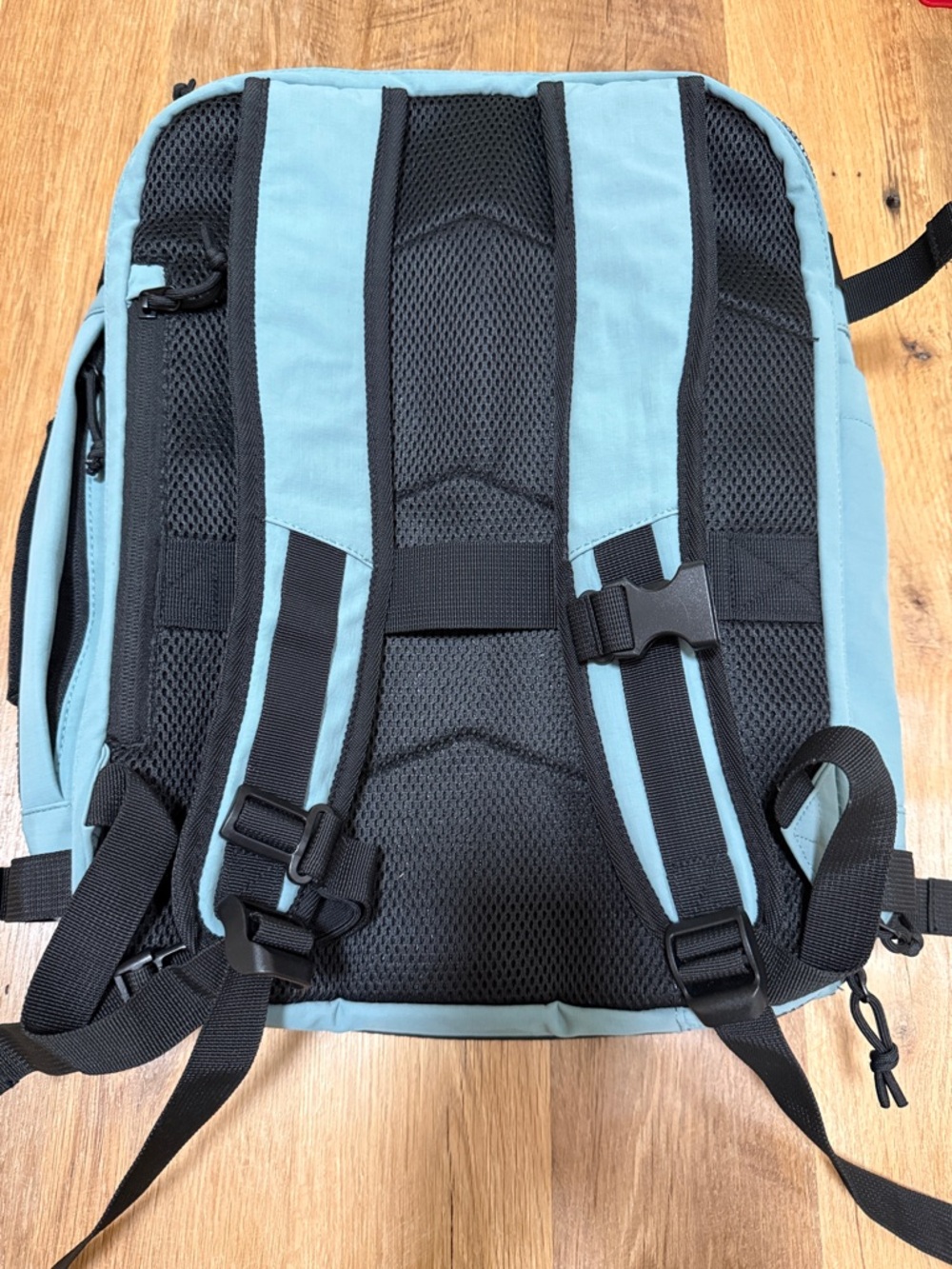 BAGSMART Blast Quick Access Standard 28L Carry-on Travel Backpack - Arona Blue - Picture 6 of 8